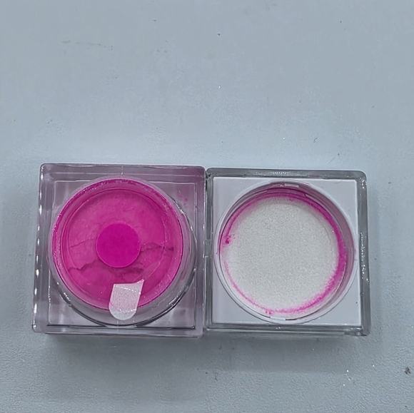 LIT Cosmetics No Doubt Electric Shine Pigment Eyeshadow - Picture 4 of 4